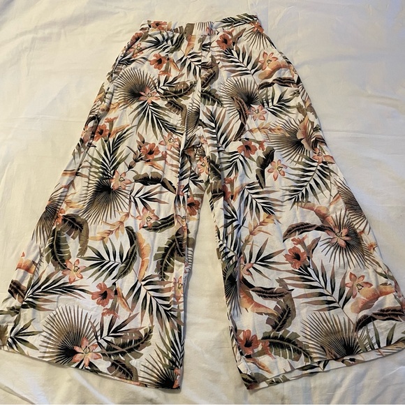 Billabong Tropical Wide Leg High Waist Pants - Picture 3 of 9